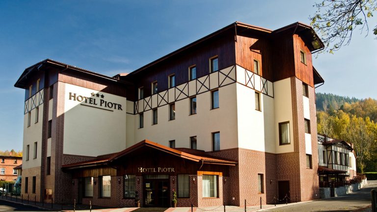 HOTEL PIOTR<br>Boguszów Gorce